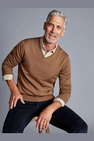 Charles Tyrwhitt Natural Pure Merino V-Neck Jumper XXL