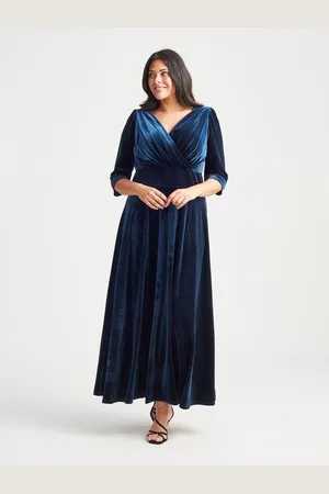 Scarlett & Jo Verity Velvet Maxi Gown AU 18