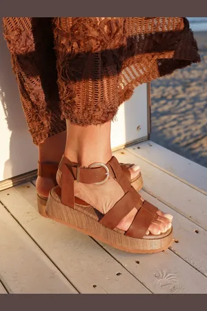 Linzi Brown Tori Flatform Gladiator Sandals AU 8 (EU 39)