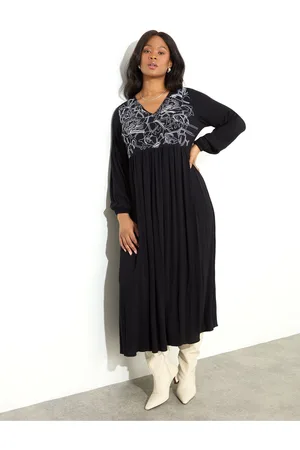 Live Unlimited London Petite Curve Embroidered Viscose Crinkle Dress AU 16