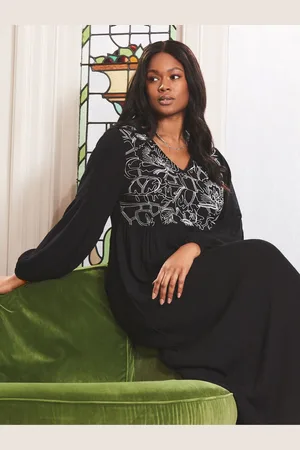 Live Unlimited London Curve Embroidered Viscose Crinkle Dress AU 24