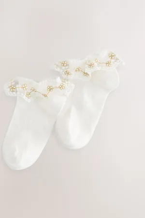 Next Cream Rich Bridesmaid Ruffle Trainer Socks 2 Pack 9-12 Jnr