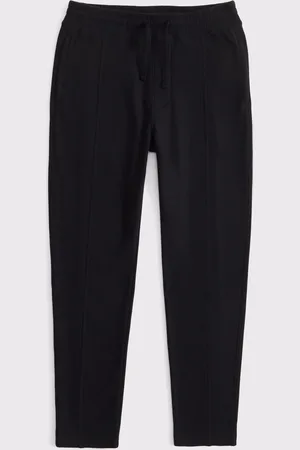 Abercrombie & Fitch Logo Black Joggers 11