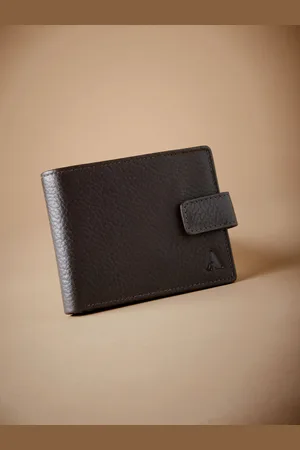 Next Brown Signature Monogram Wallet M
