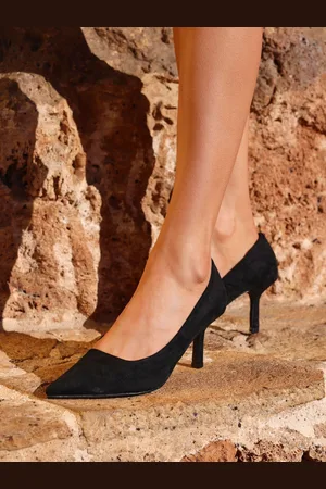 Linzi Kat Closed Court Stiletto Heels AU 7 (EU 38)