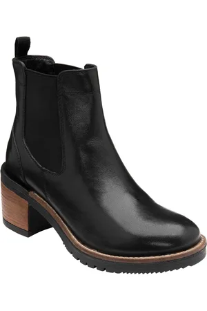 Ravel Black Leather Cleated Sole Ankle Boots AU 5 (EU 36)