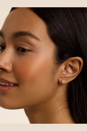 Ted Baker Gold Tone Adoraa Crystal Sweetheart Stud Earrings One