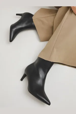 Simply Be Black Extra Wide Fit Kitten Heel Ankle Boots In Wide Fit AU 9 (EU 41)