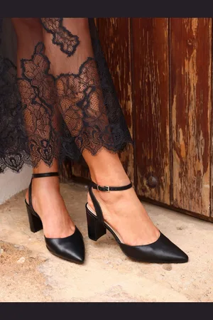 Linzi Rendall Open Back Block Heeled Court Shoes AU 8 (EU 39)