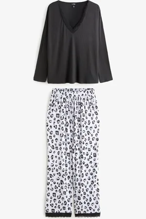 Pour Moi Black Brushed Rib Lace Trim V Neck Lounge Pyjama Set AU 8