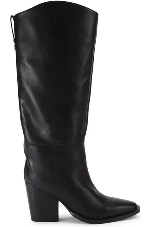 Carvela Cream Reign Boots AU 7 (EU 38)