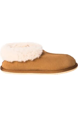 CELTIC & CO. Ladies Sheepskin Bootee Slippers AU 8 (EU 39)