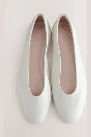 Next Standard/Wide Fit Forever Comfort Leather Round Toe Ballerinas AU 7 (EU 38)