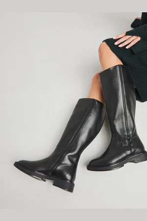 Simply Be Black Knee High Flat Stretch Seam Detail Boots In Extra Wide Fit AU 9 (EU 41)
