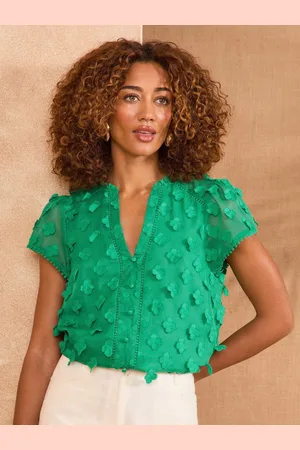 Love & Roses Green Petite 3D Flutter Sleeve Blouse 8