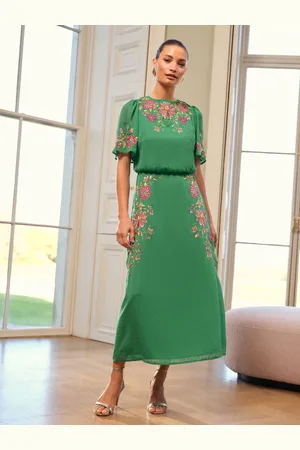 Love & Roses Petite Embroidered Crew Neck Angel Sleeve Midi Dress AU 10
