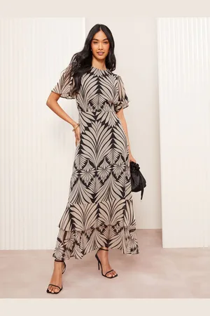 Friends Like These Short Sleeve Chiffon Tiered Maxi Dress AU 10