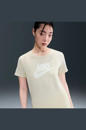 Nike Sportswear Essentials Women