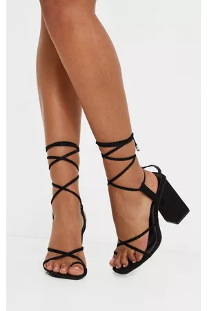 PRETTYLITTLETHING Toe Loop Ankle Tie Chunky Block Heel Sandals