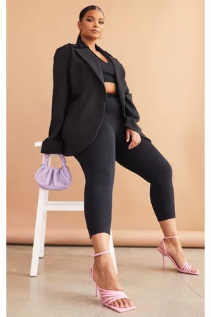 PRETTYLITTLETHING Plus Basic Single Breasted Oversized Blazer