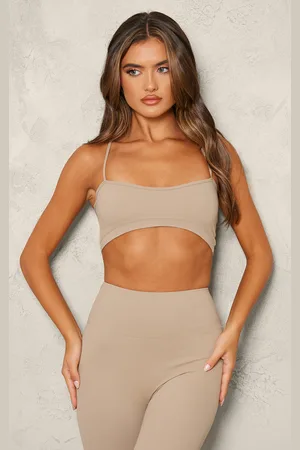 PRETTYLITTLETHING PLT SPORT Deep Stone Sculpt Curved Hem Sports Bra