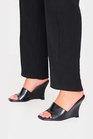PRETTYLITTLETHING Croc PU Square Toe Wedge Heeled Sandals