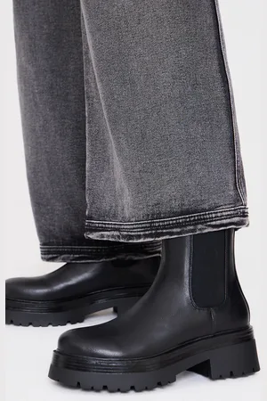 PRETTYLITTLETHING Round Toe Chunky Sole Elastic Chelsea Boots