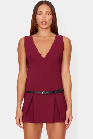 PRETTYLITTLETHING Stretch Woven Pleated Belted Skort Playsuit