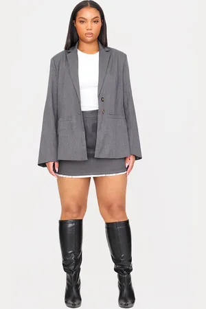 PRETTYLITTLETHING Plus Oversized Structured Blazer