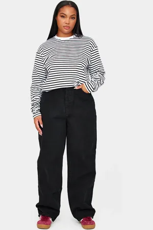 PRETTYLITTLETHING Plus Boyfriend Jeans