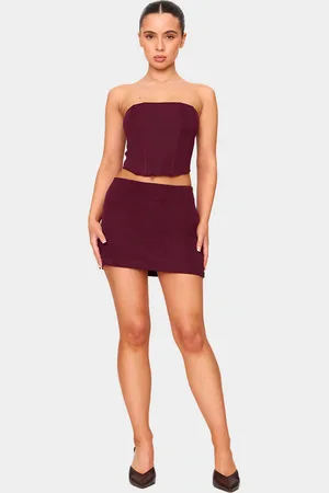 PRETTYLITTLETHING Petite Woven Mini Skirt