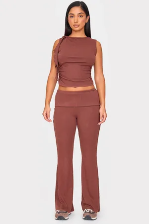 PRETTYLITTLETHING Petite Ribbed Foldover Waist Flared Pants