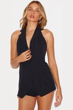 PRETTYLITTLETHING Woven Plunge Waistcoat Skort Playsuit