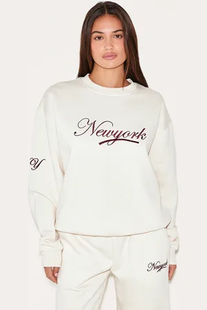 PRETTYLITTLETHING New York Embroidered Boxy Sweat