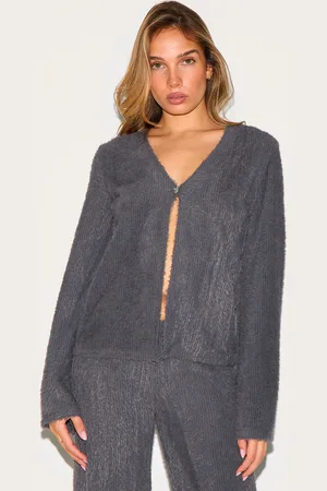 PRETTYLITTLETHING Textured V Neck Button Cardigan
