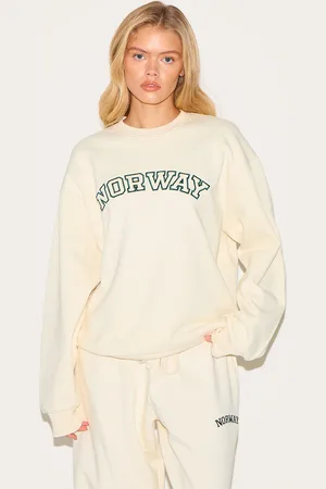 PRETTYLITTLETHING Premium Norway Embroidered Sweatshirt