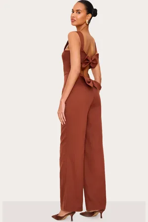 PRETTYLITTLETHING Woven Cut Out Bow Detail Jumpsuit