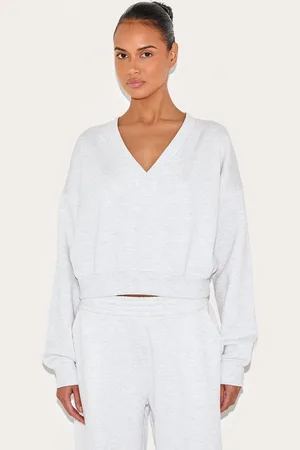 PRETTYLITTLETHING Boxy V Neck Sweatshirt