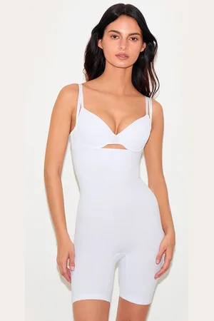 PRETTYLITTLETHING Underbust Shapewear Bodysuit