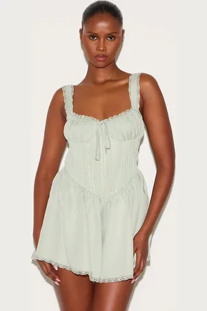 PRETTYLITTLETHING Woven Lace Detail Strappy Playsuit