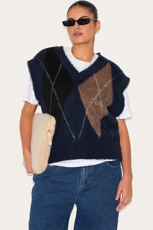 PRETTYLITTLETHING Plus Checkered Knitted Sweater Vest
