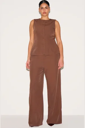 PRETTYLITTLETHING Plus High Neck Waistcoat Straight Leg Jumpsuit