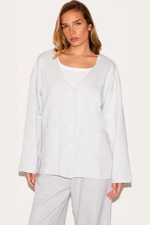 PRETTYLITTLETHING Premium Fleeceback Button Front Sweat Cardigan