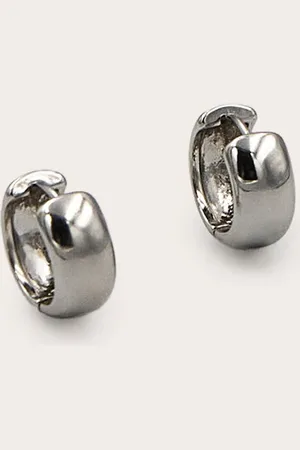PRETTYLITTLETHING Chunky Mini Hoop Earring