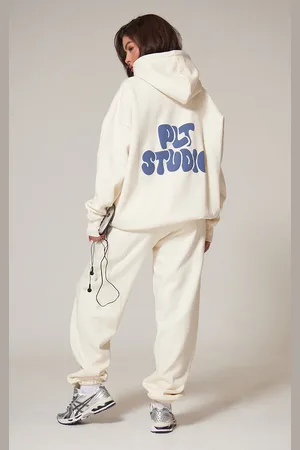 PRETTYLITTLETHING Premium Studio Print Oversized Hoodie