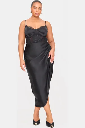 PRETTYLITTLETHING Plus Lace Insert Cup Detail Ruched Side Midi Dress