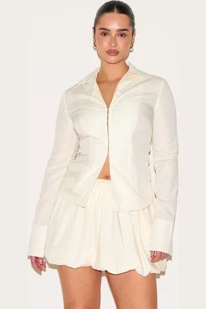 PRETTYLITTLETHING Shape Butter Hook & Eye Split Front Cinched Shirt