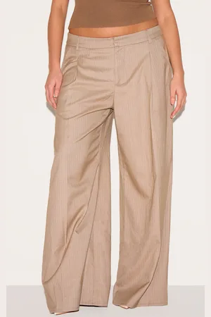 PRETTYLITTLETHING Plus Premium Woven Pinstripe Tailored Straight Leg Pants