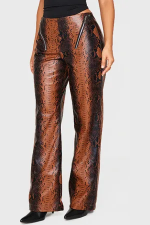 PRETTYLITTLETHING Petite Faux Leather Zip Detail Low Rise Wide Leg Pants
