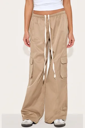 PRETTYLITTLETHING Drawstring Cargo Pocket Detail Straight Leg Pants
